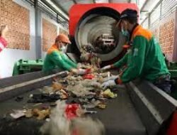 Bagaimana Kebijakan Pengelolaan Sampah Menjadi Isu Politik Strategis Di Kota Besar
